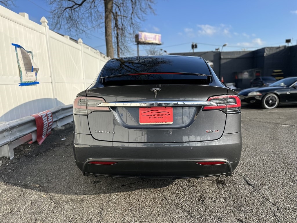 Tesla Model X  2016