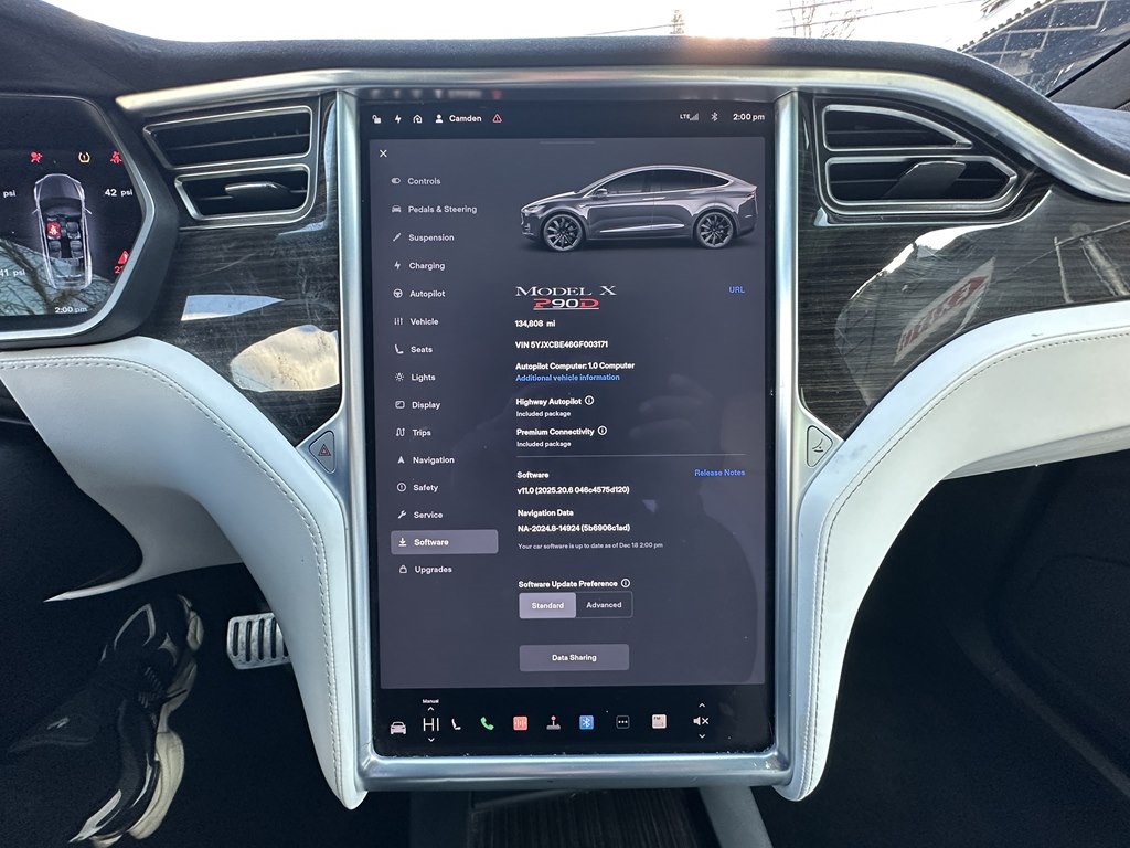 Tesla Model X  2016