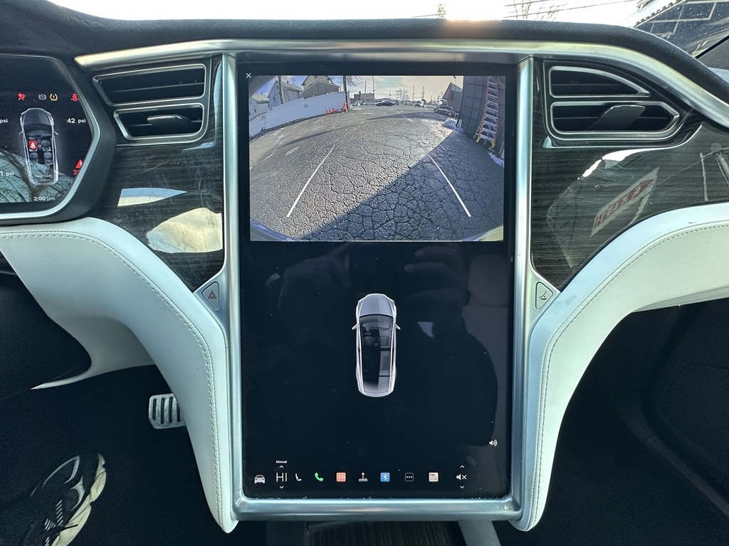 Tesla Model X  2016