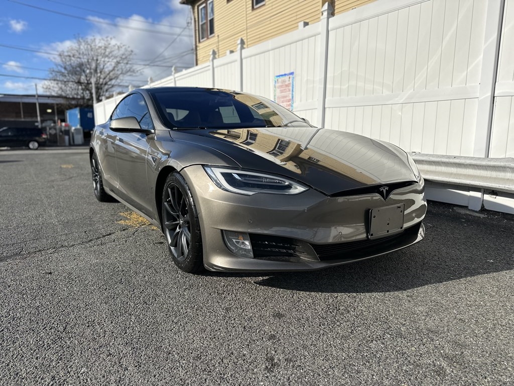 Tesla Model S  2016