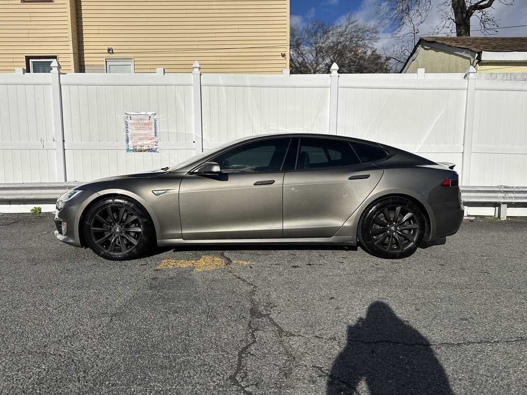 Tesla Model S  2016