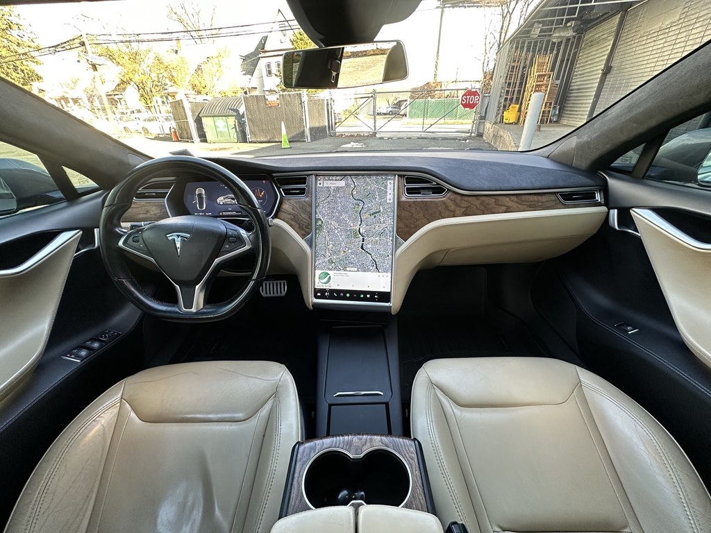 Tesla Model S  2016