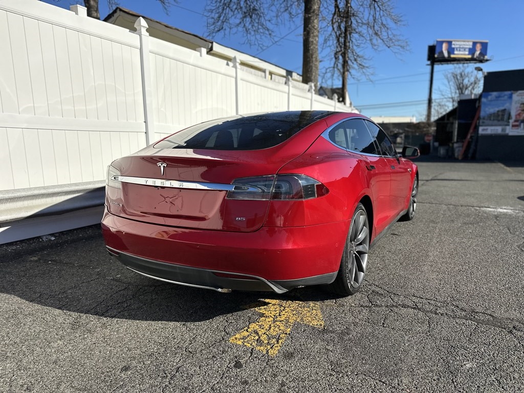 Tesla Model S  2016