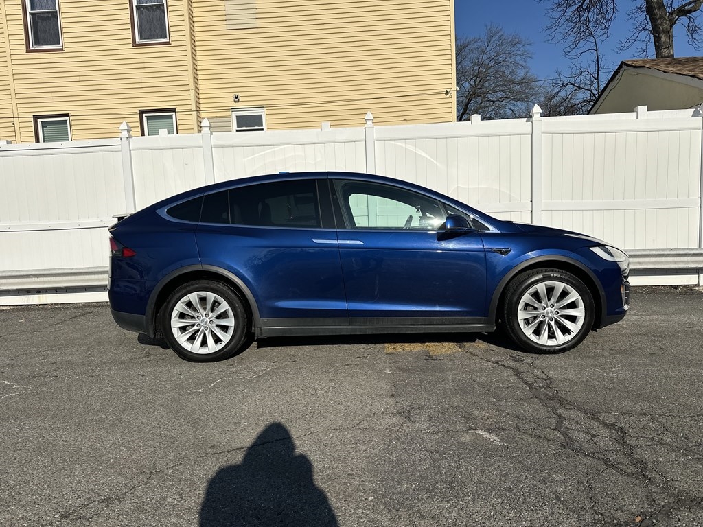 Tesla Model X  2017