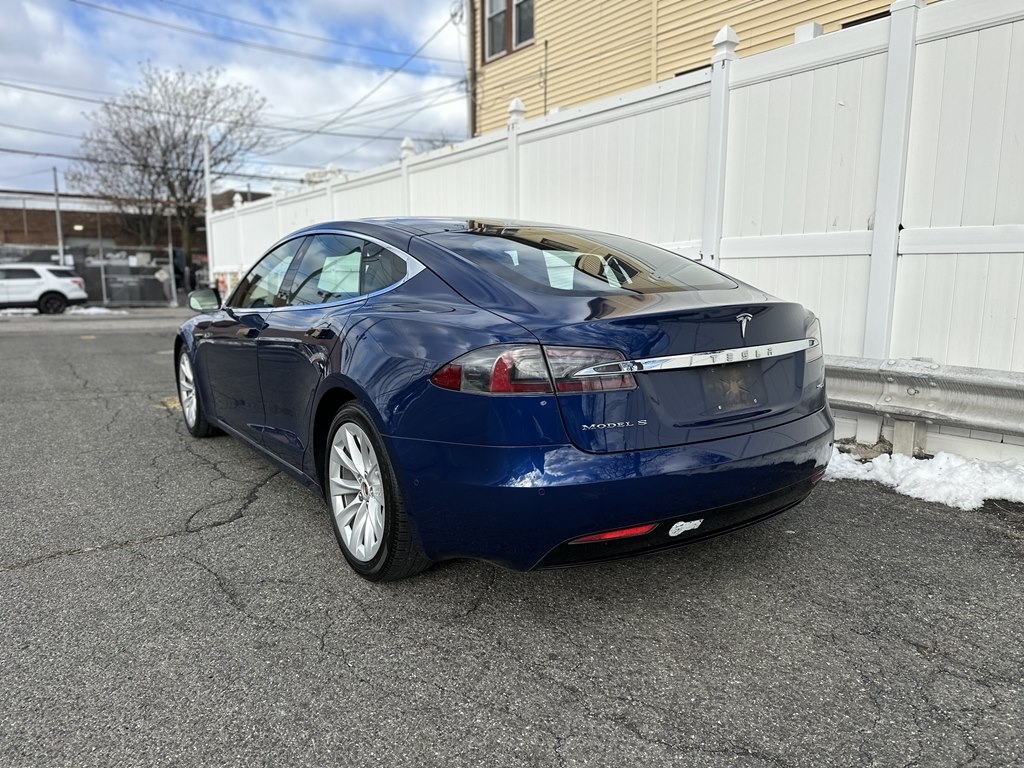 Tesla Model S  2017
