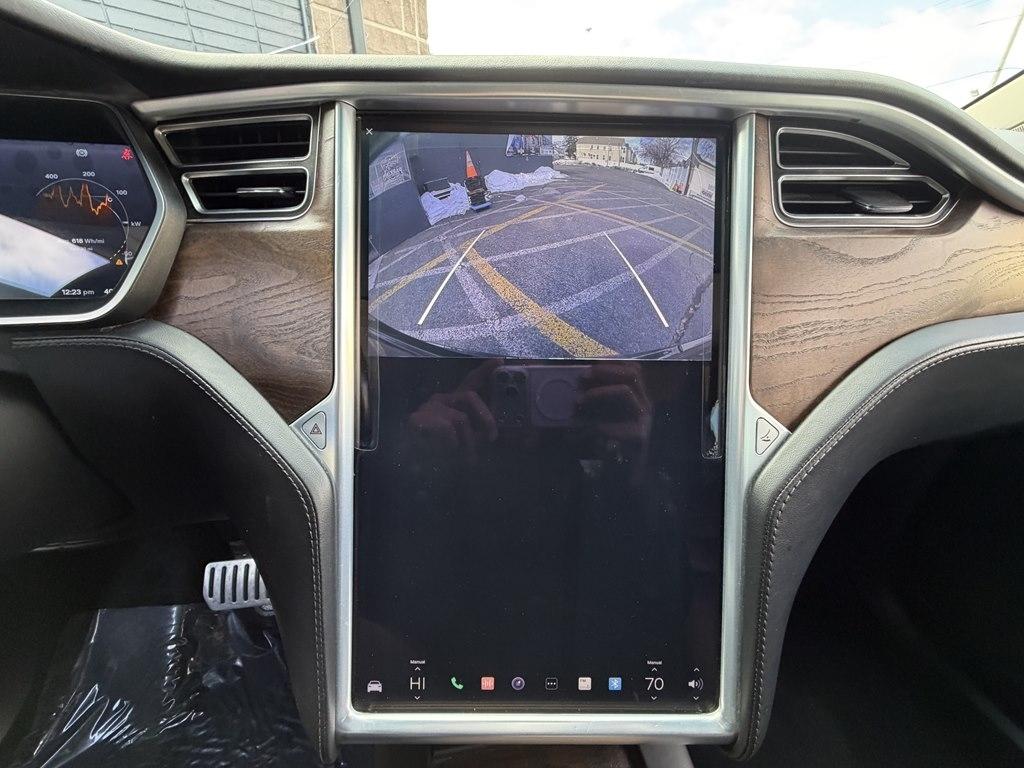 Tesla Model X  2016