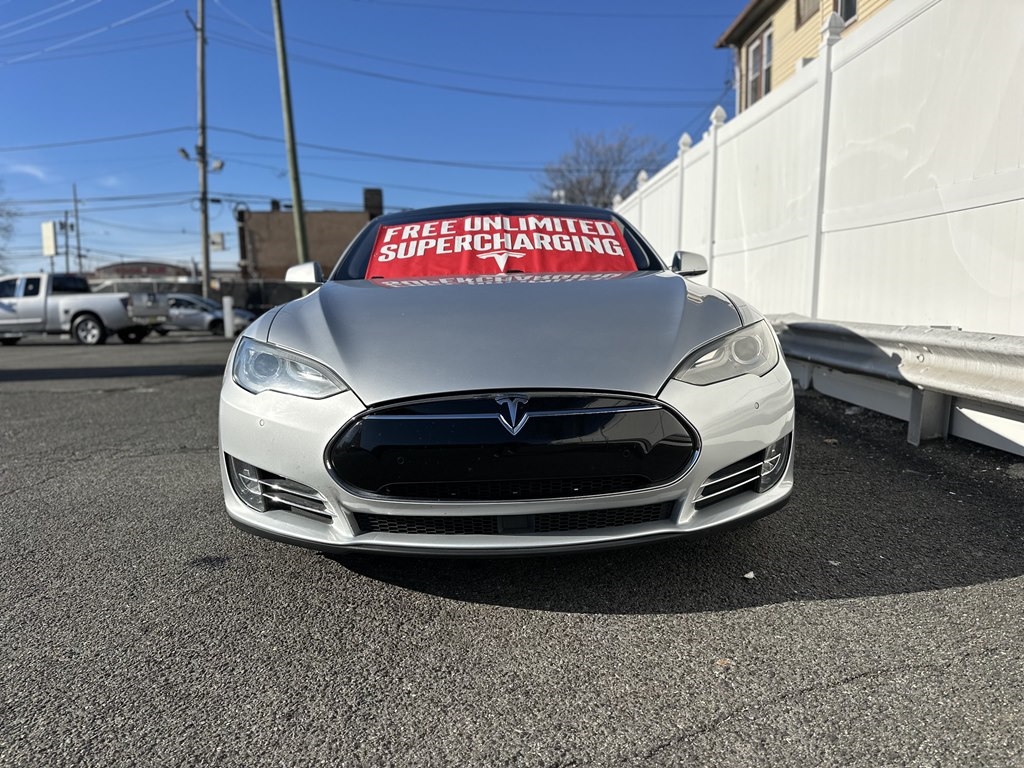Tesla Model S  2015