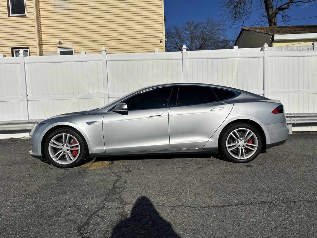 Tesla Model S  2015