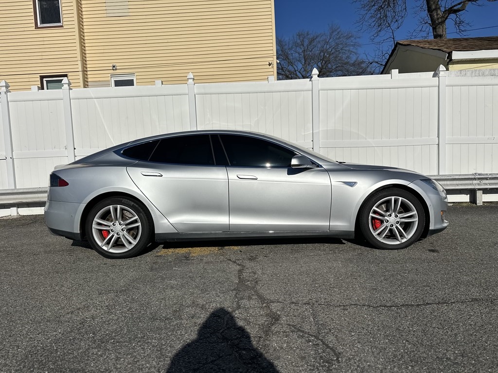 Tesla Model S  2015