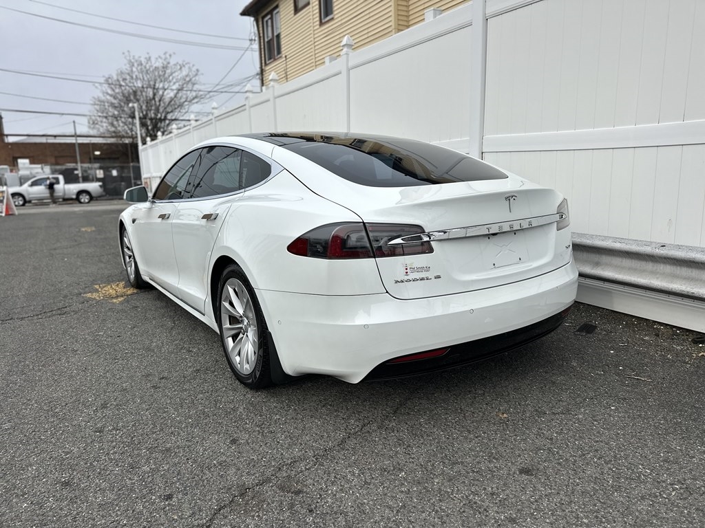 Tesla Model S  2016