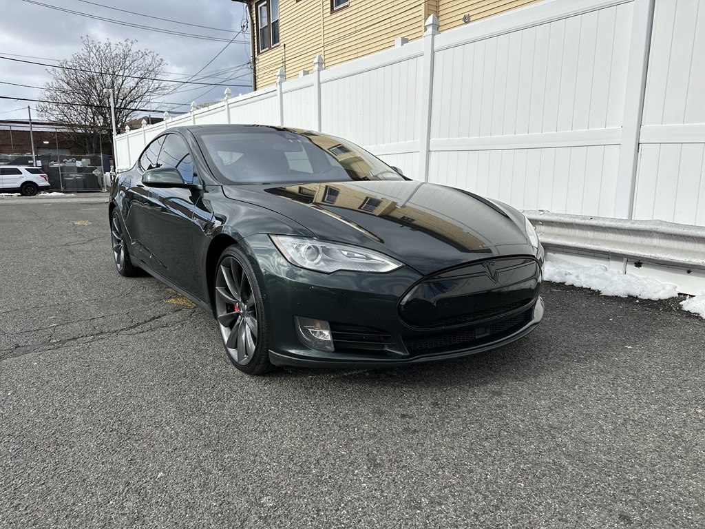 Tesla Model S  2014