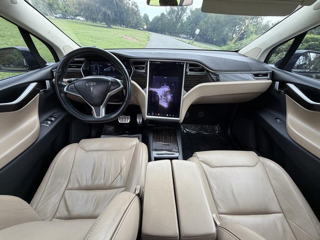 Tesla Model X  2016