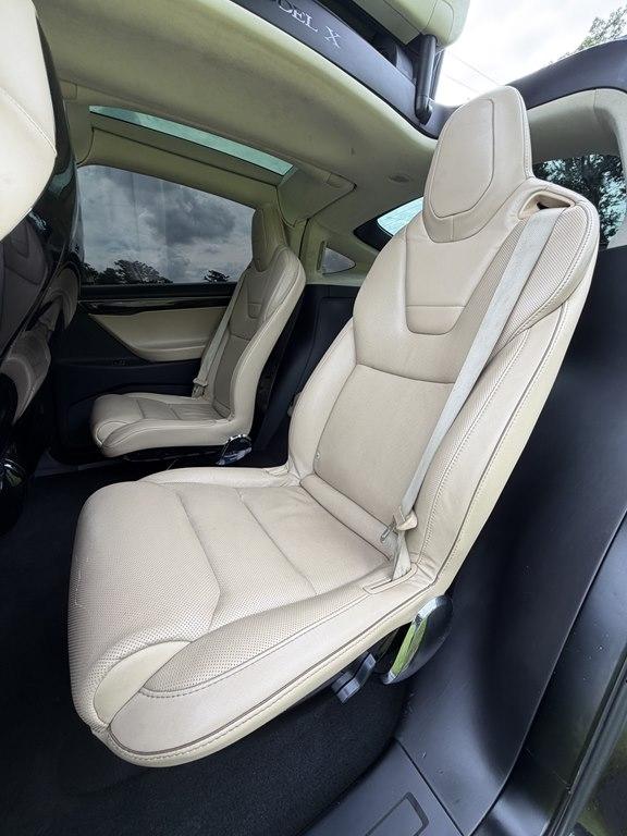Tesla Model X  2016