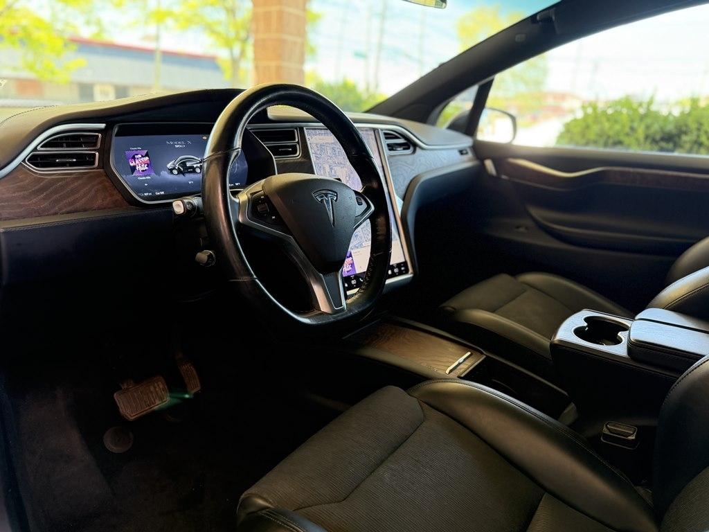 Tesla Model X  2016