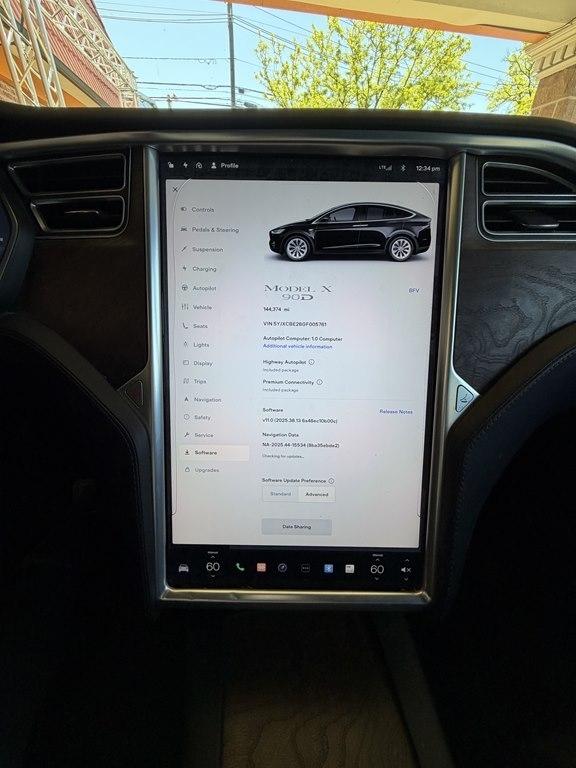 Tesla Model X  2016