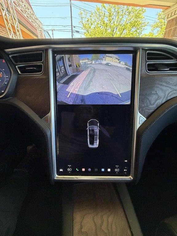 Tesla Model X  2016