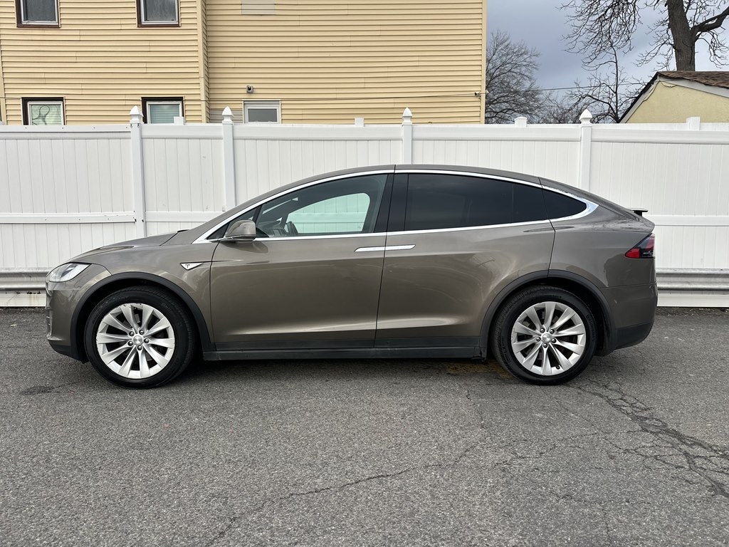 Tesla Model X  2016