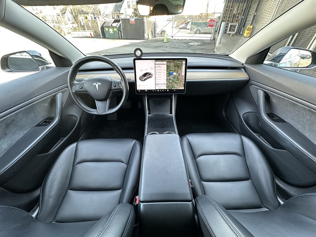 Tesla Model 3  2019