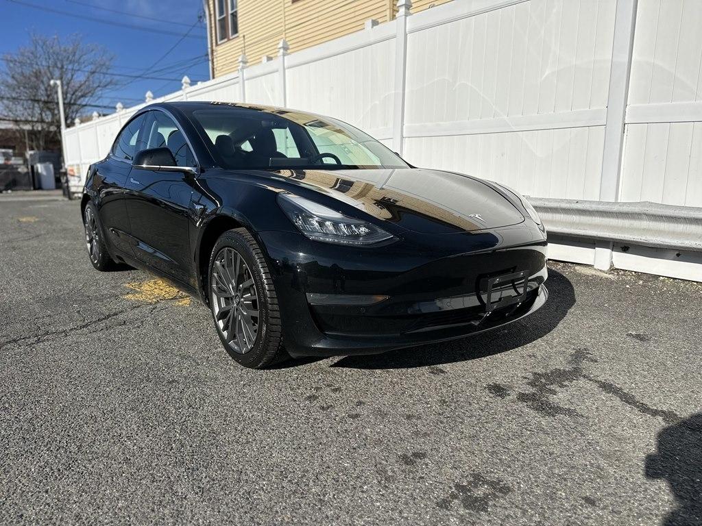 Tesla Model 3  2019