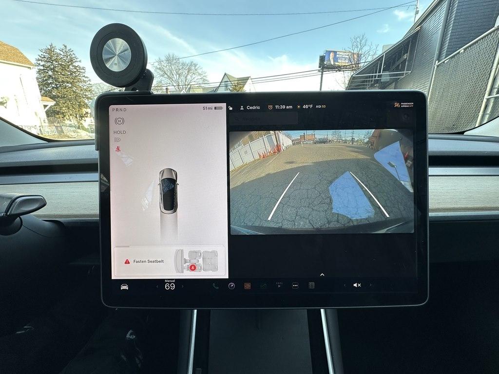 Tesla Model 3  2019
