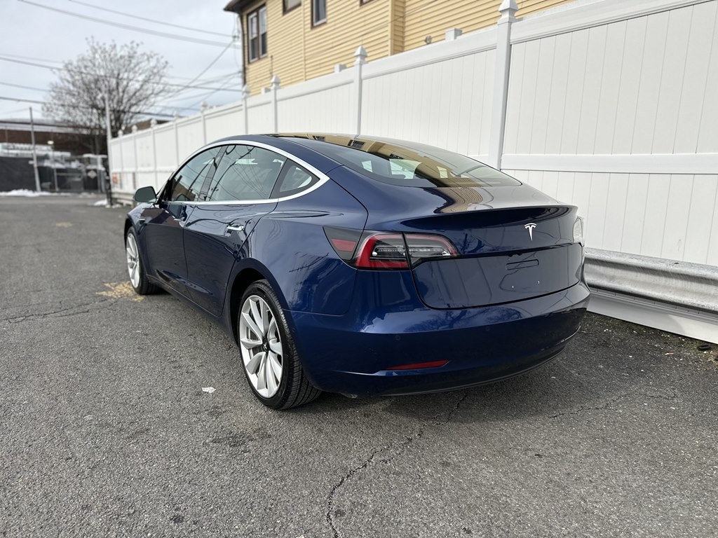 Tesla Model 3  2018