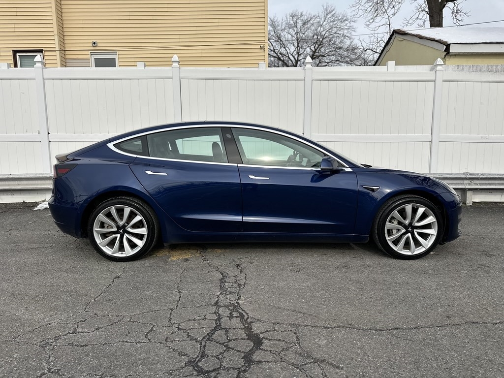 Tesla Model 3  2018