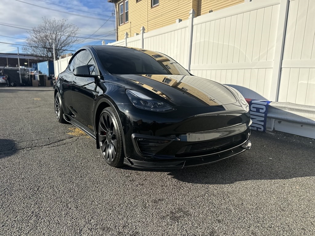 Tesla Model Y  2022