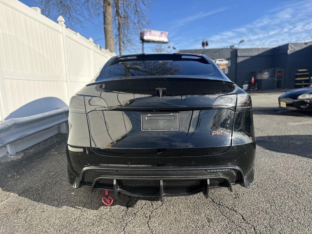 Tesla Model Y  2022