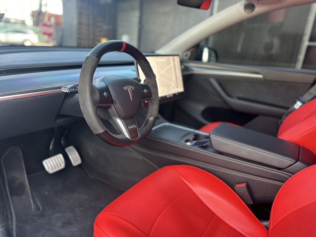 Tesla Model Y  2022