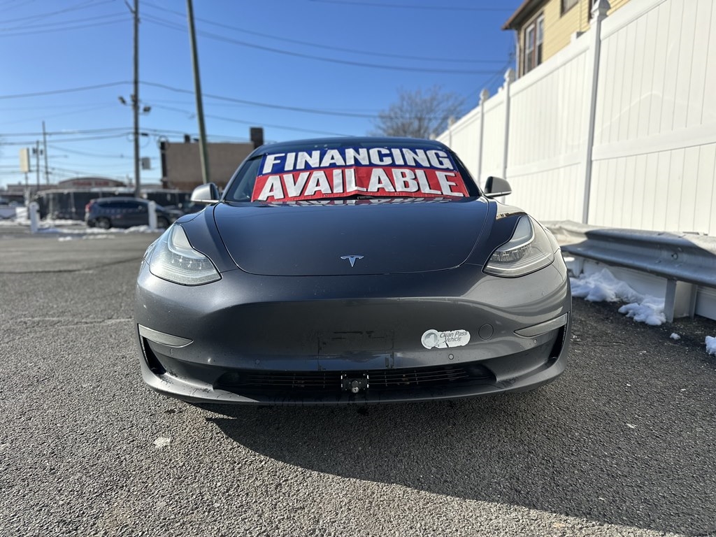 Tesla Model 3  2018