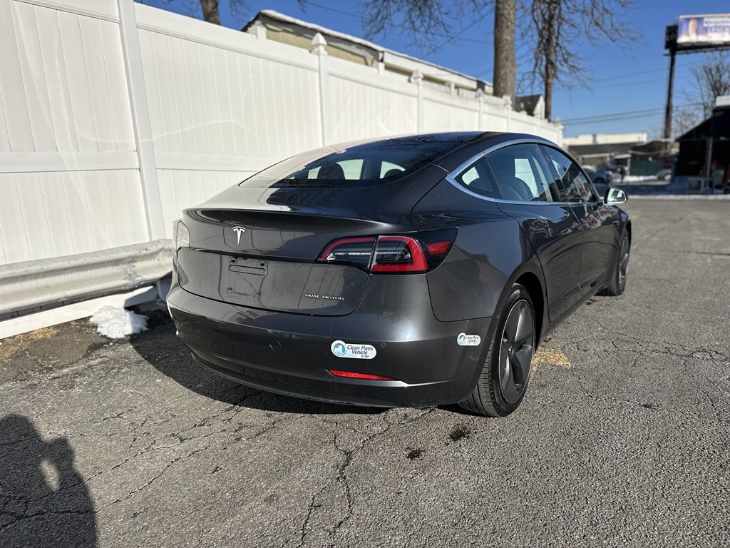 Tesla Model 3  2018