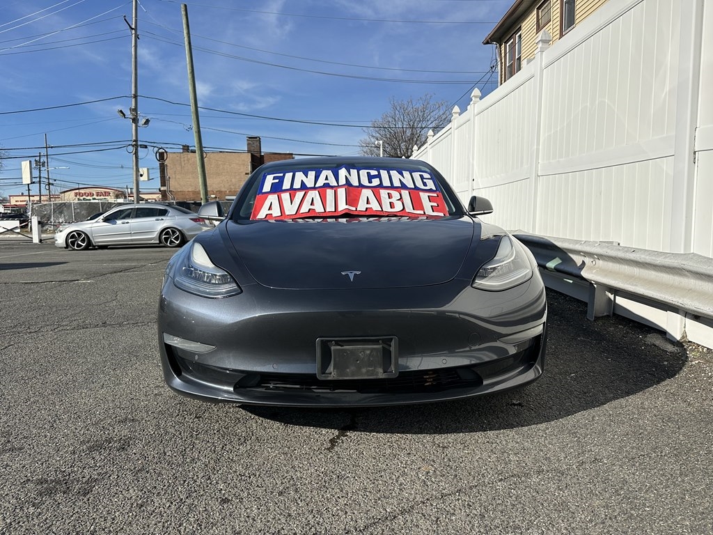 Tesla Model 3  2018