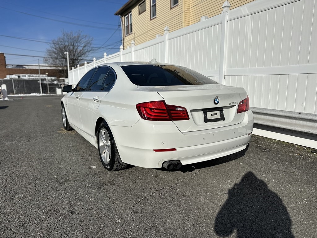 BMW 5-Series  2012