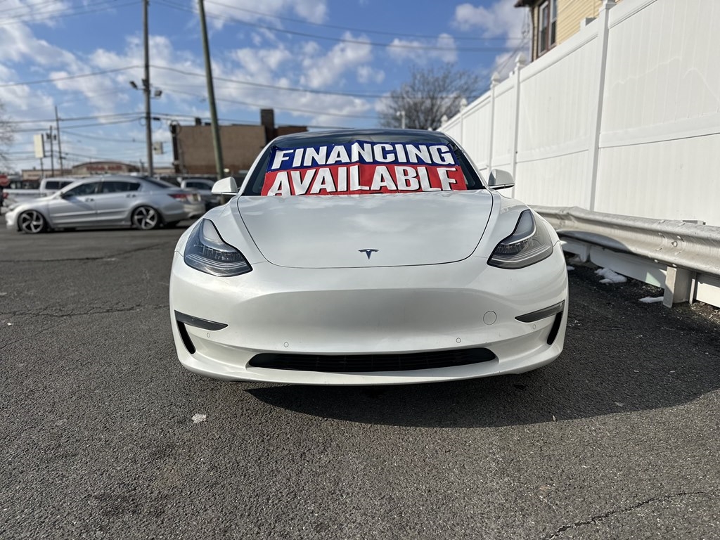 Tesla Model 3  2020