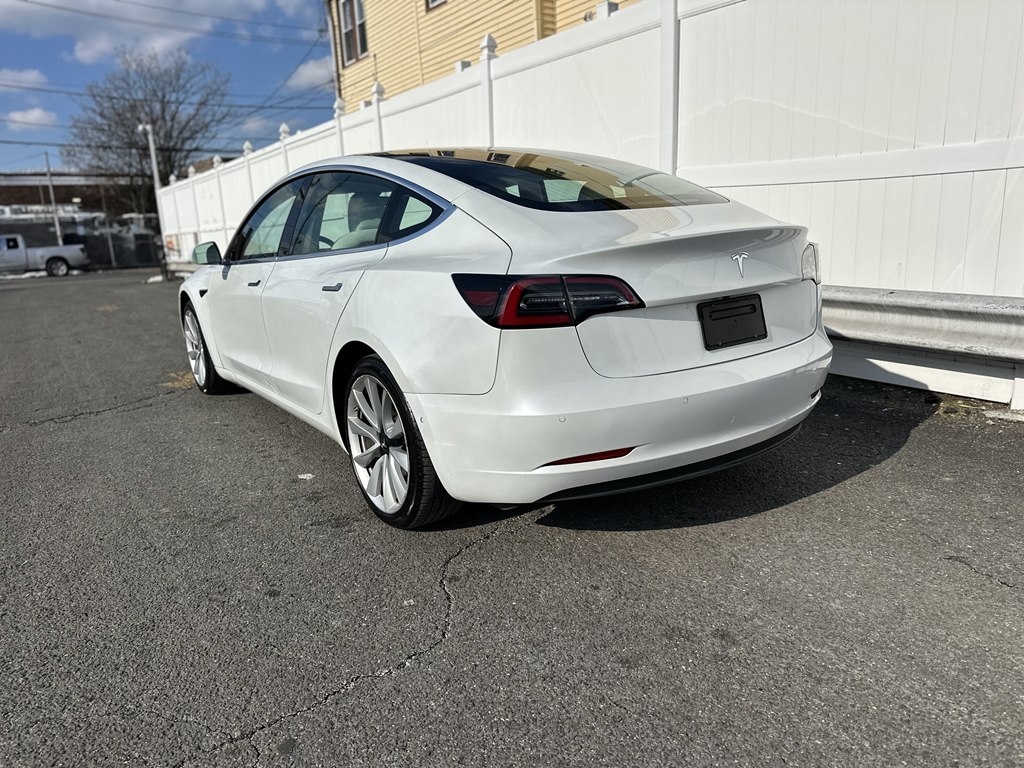 Tesla Model 3  2020