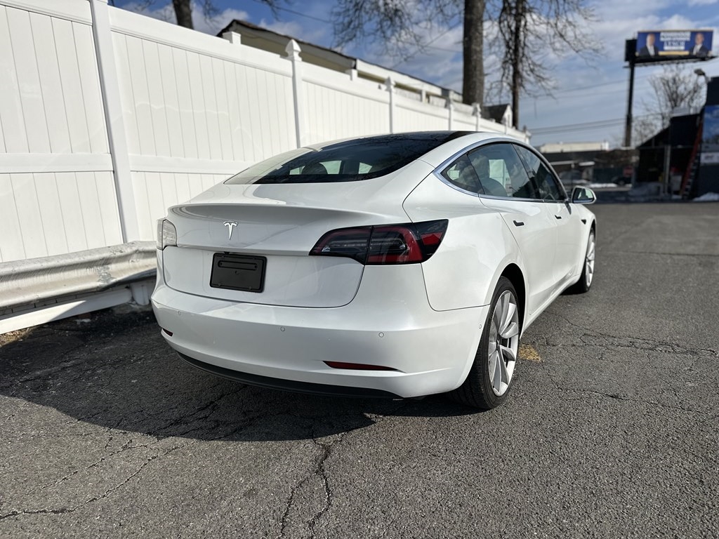 Tesla Model 3  2020