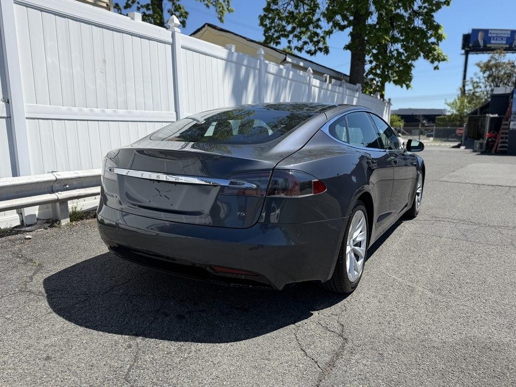 Tesla Model S  2017