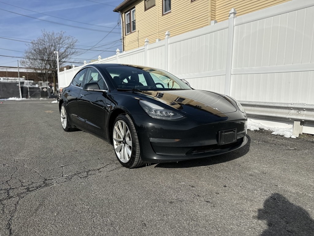 Tesla Model 3  2019