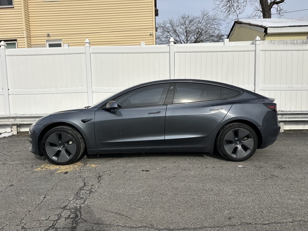Tesla Model 3  2020
