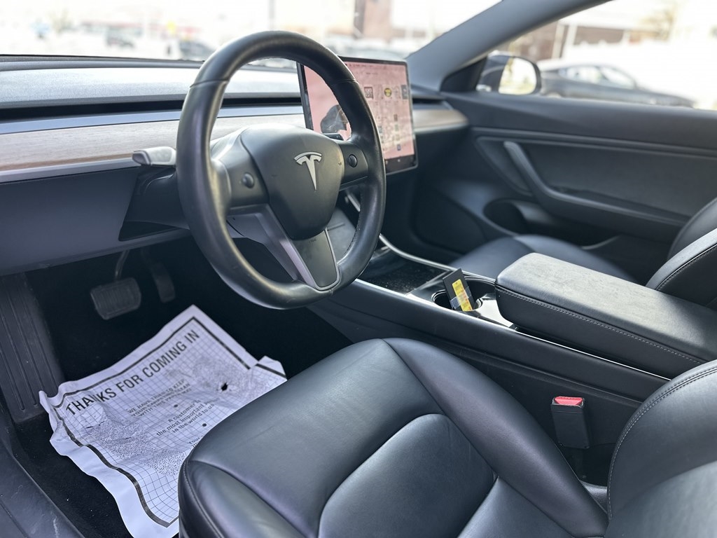 Tesla Model 3  2019