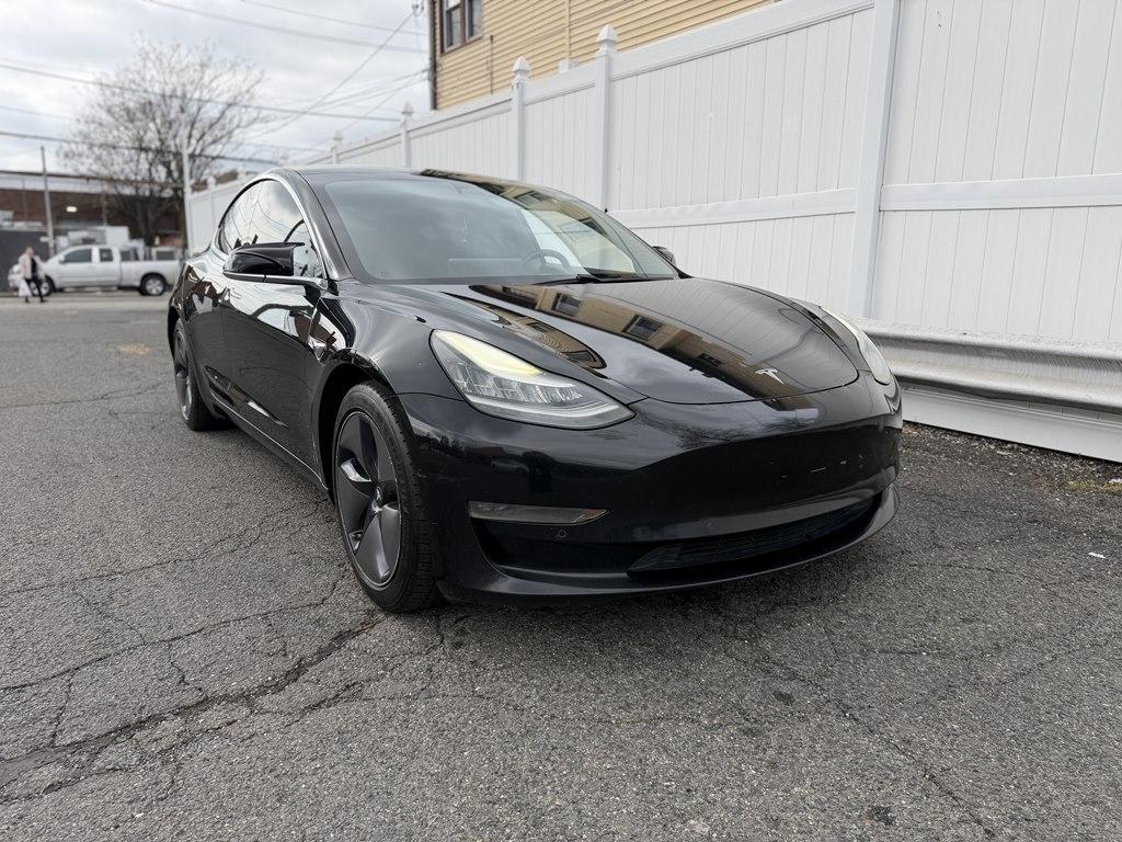 Tesla Model 3  2018
