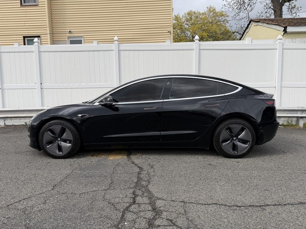 Tesla Model 3  2018