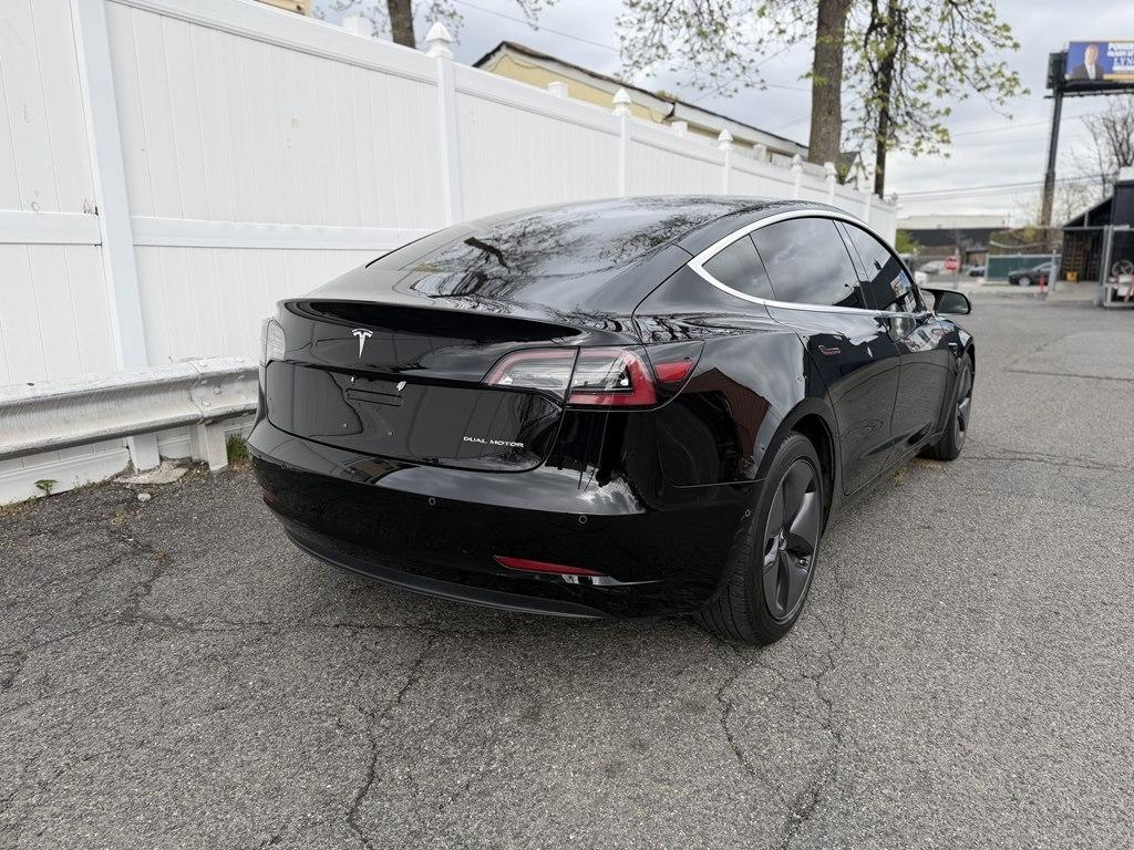 Tesla Model 3  2018