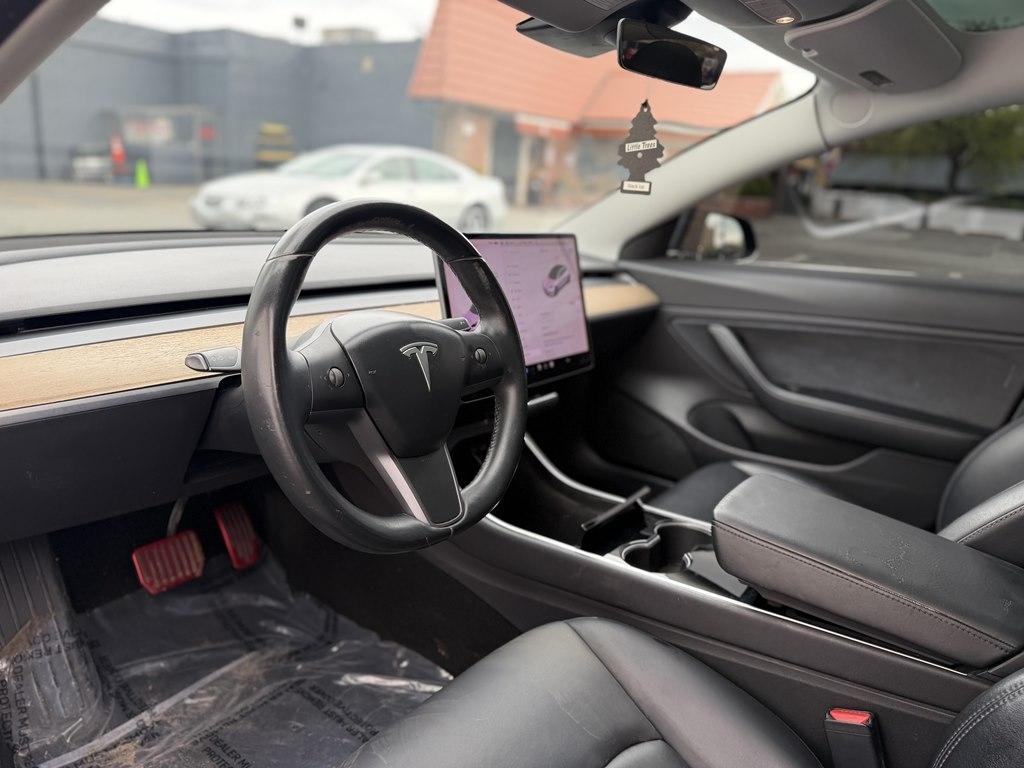 Tesla Model 3  2018