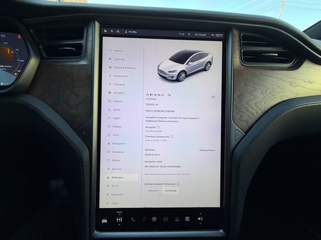 Tesla Model X  2020