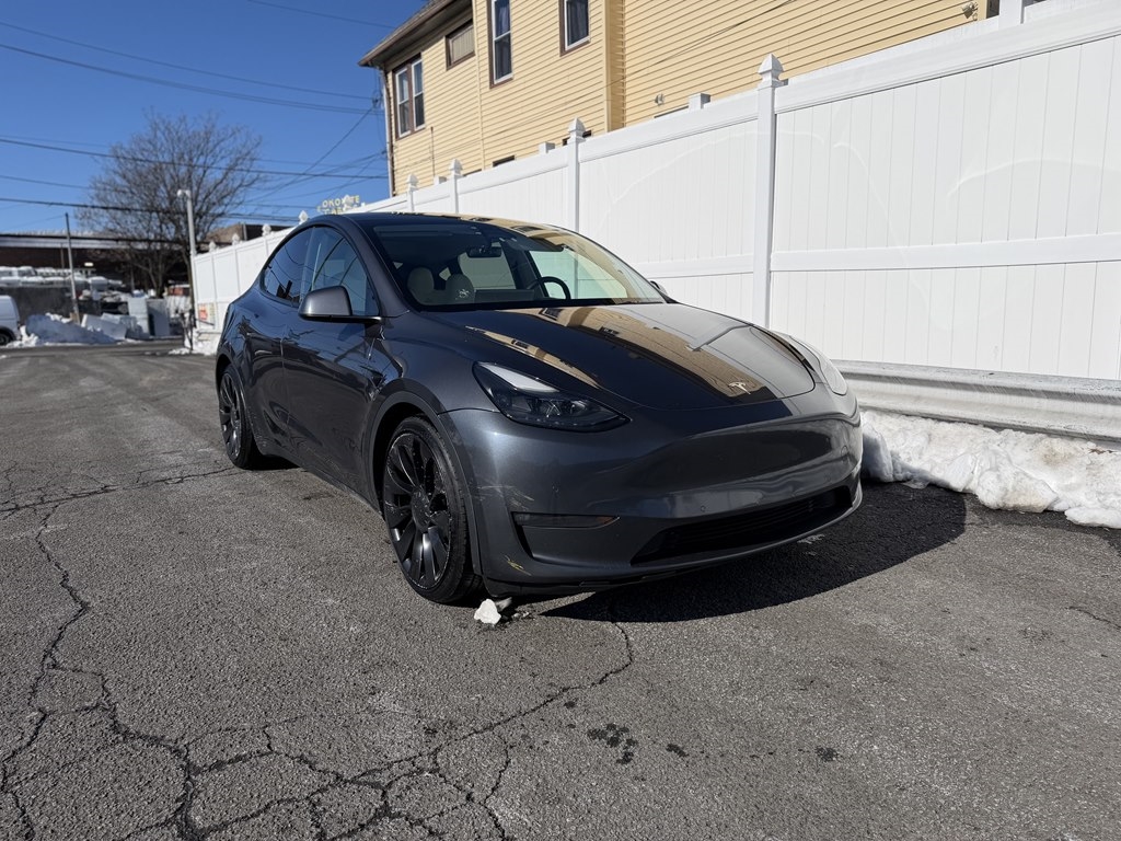 Tesla Model Y  2022