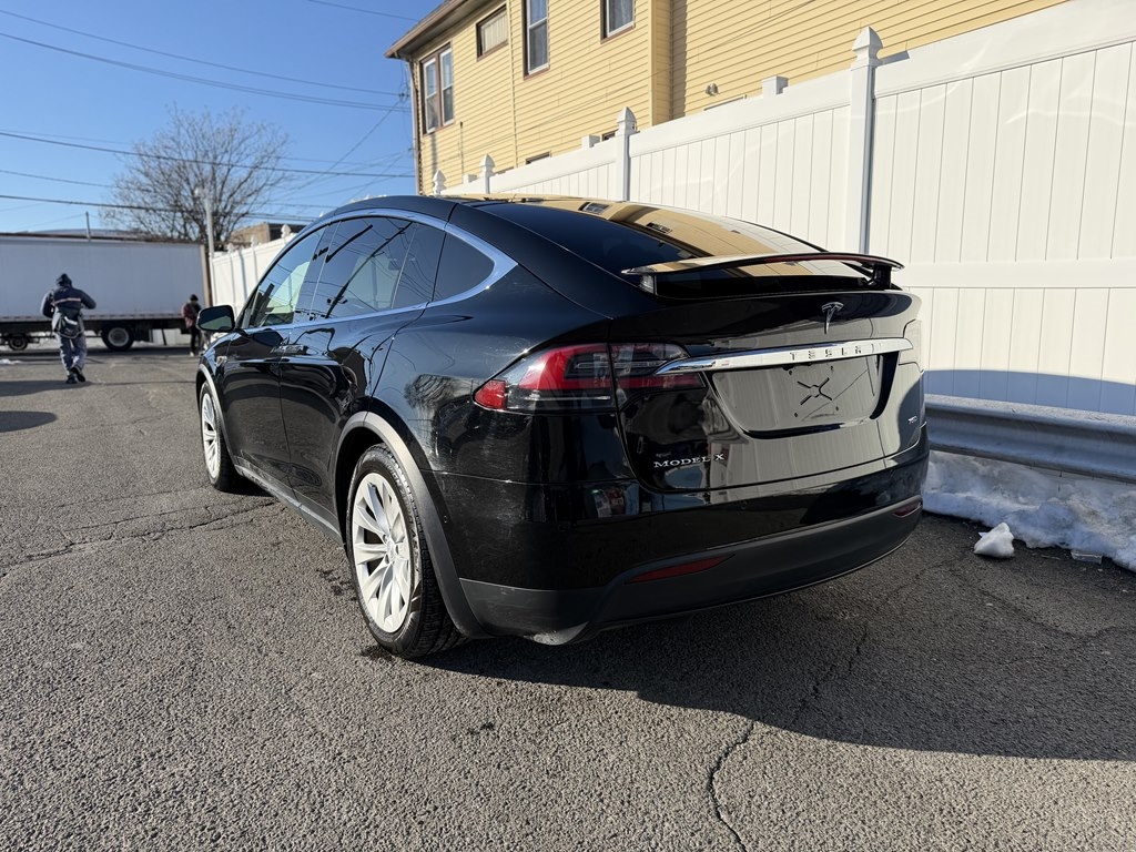Tesla Model X  2016