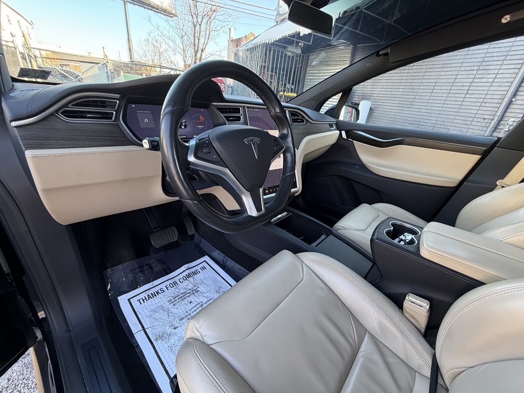 Tesla Model X  2016