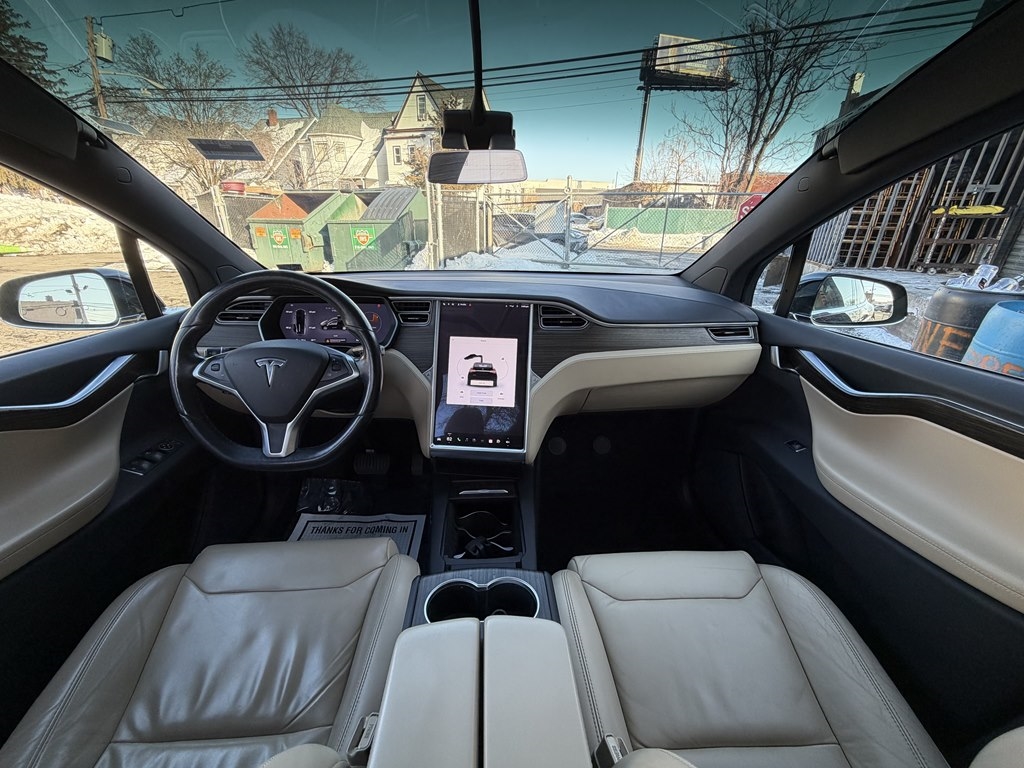 Tesla Model X  2016