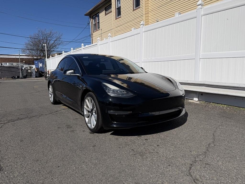 Tesla Model 3  2019